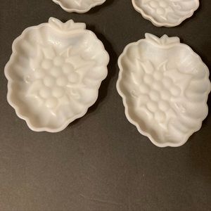 Vintage Hazel Atlas White Milk Glass Harvest Grape Leaf Fruit Dish Lot of 4